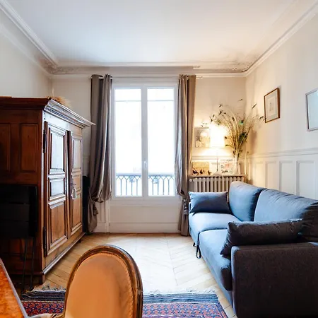 Veeve - Classical Comforts Париж
